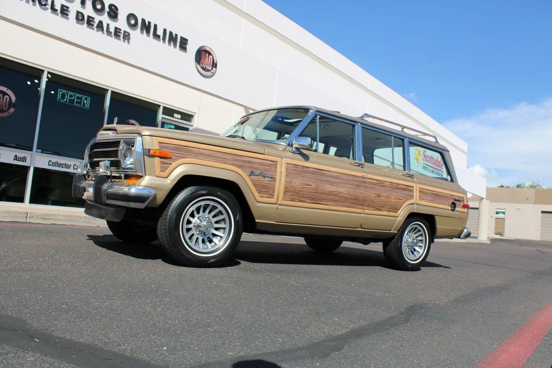 1990 Jeep SJ Wagoneer - Image 13 of 21