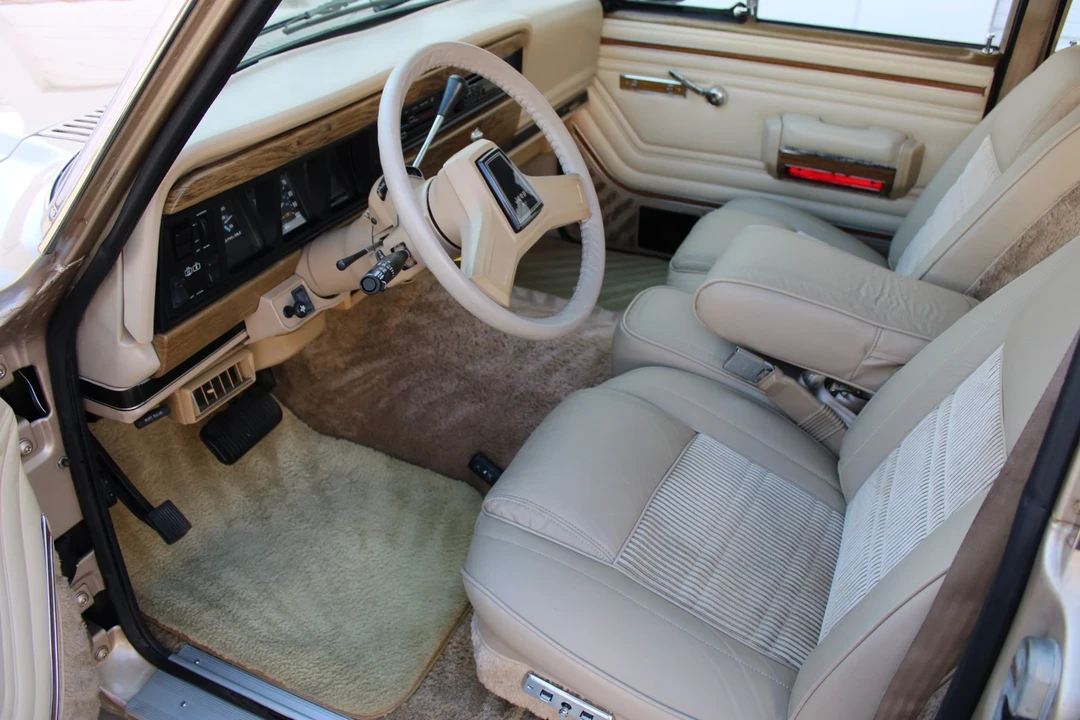 1990 Jeep SJ Wagoneer - Image 6 of 21