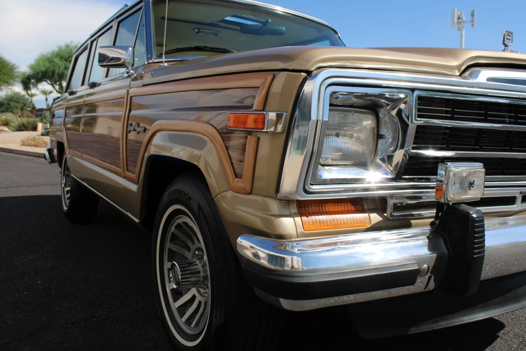 1990 Jeep XJ Wagoneer - Image 22 of 31