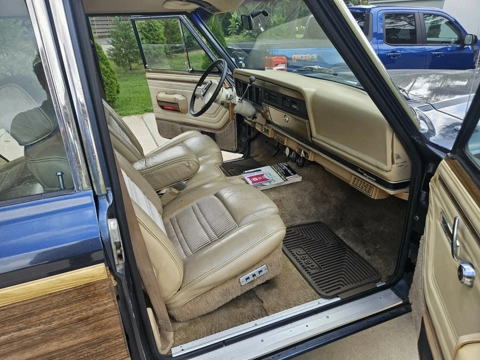 1990 Jeep SJ Wagoneer - Image 11 of 14