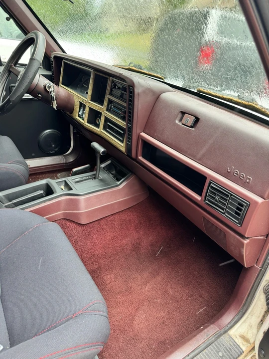 1990 Jeep XJ Wagoneer - Image 8 of 21