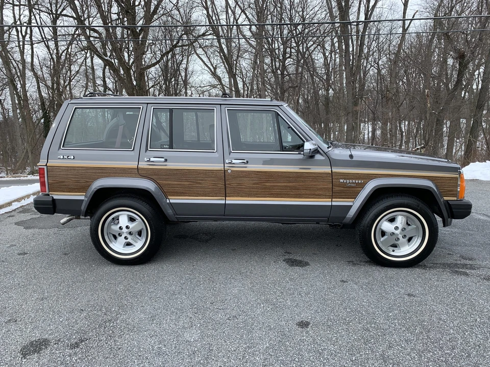 1990 Jeep XJ Wagoneer - Image 13 of 31