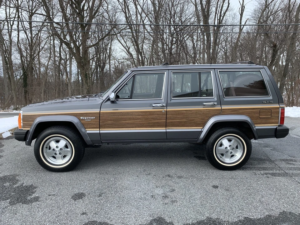 1990 Jeep XJ Wagoneer - Image 23 of 31