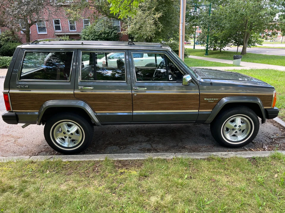 1990 Jeep XJ Wagoneer - Image 10 of 31