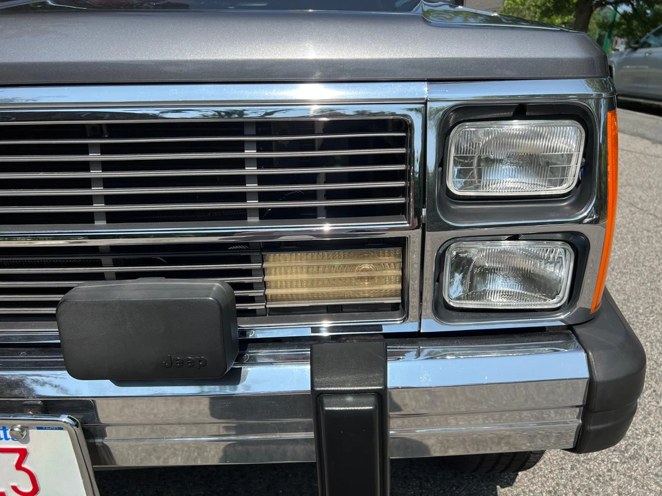 1990 Jeep XJ Wagoneer - Image 22 of 31