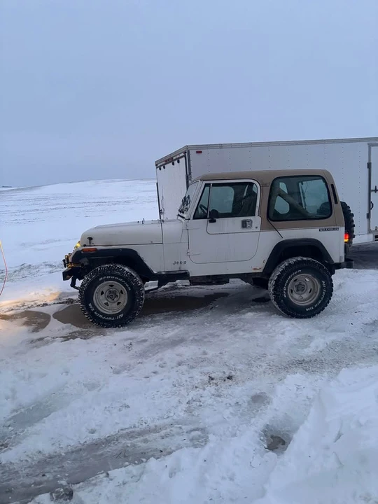 1990 Jeep YJ Wrangler - Image 10 of 10