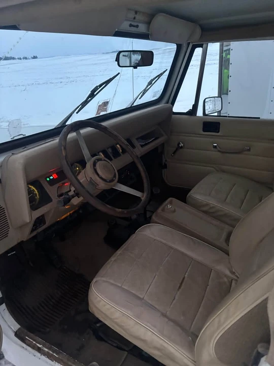 1990 Jeep YJ Wrangler - Image 7 of 10
