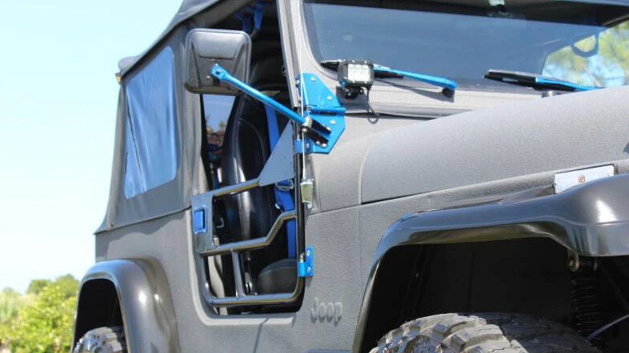 1990 Jeep YJ Wrangler - Image 13 of 31