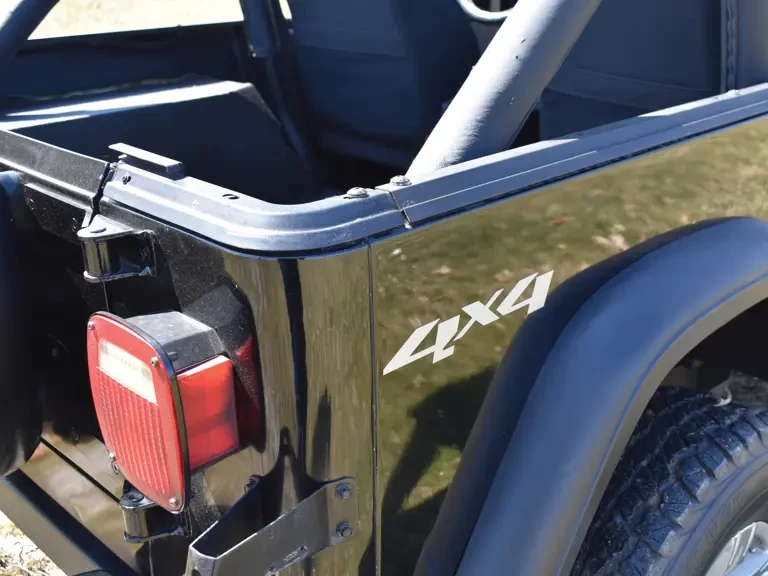 1990 Jeep YJ Wrangler - Image 7 of 15