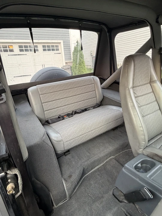 1990 Jeep YJ Wrangler - Image 18 of 29