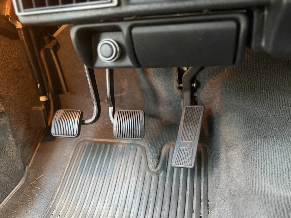1990 Jeep YJ Wrangler - Image 12 of 29