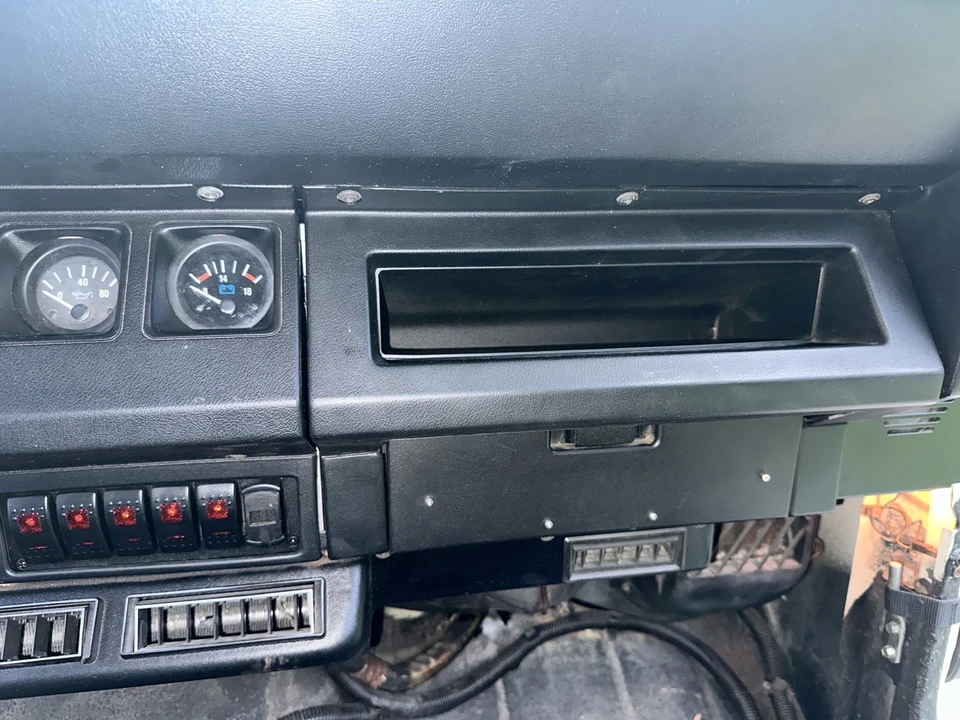 1990 Jeep YJ Wrangler - Image 11 of 23