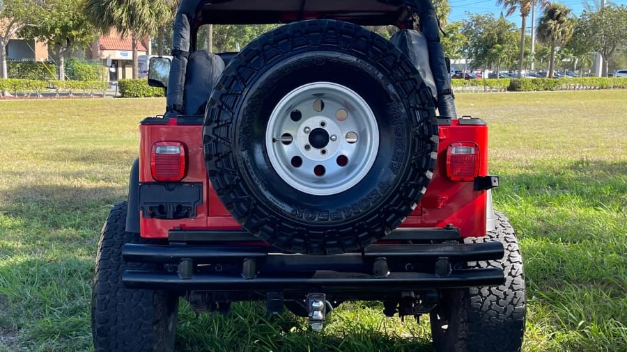 1990 Jeep YJ Wrangler - Image 21 of 30