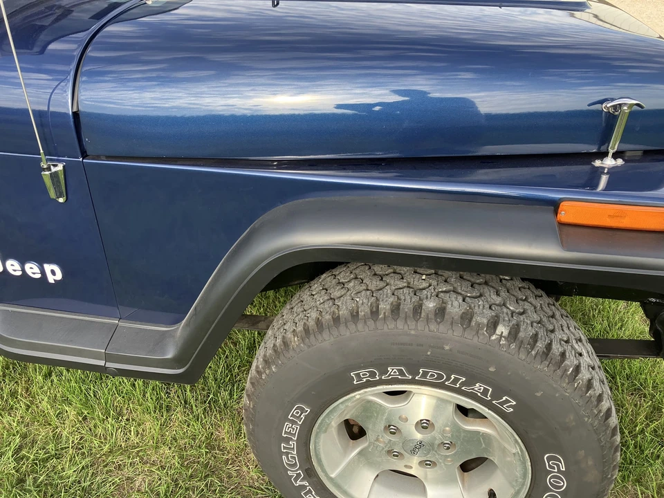 1990 Jeep YJ Wrangler - Image 12 of 31