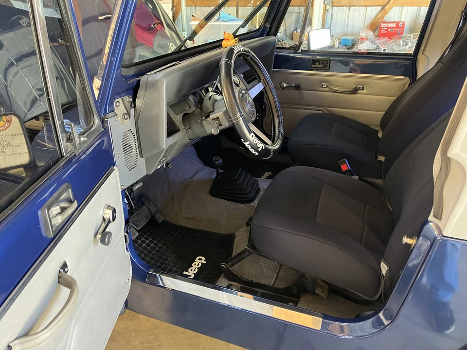 1990 Jeep YJ Wrangler - Image 28 of 31