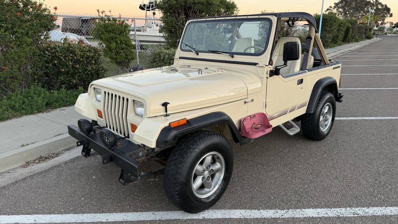 1990 Jeep YJ Wrangler - Image 4 of 31