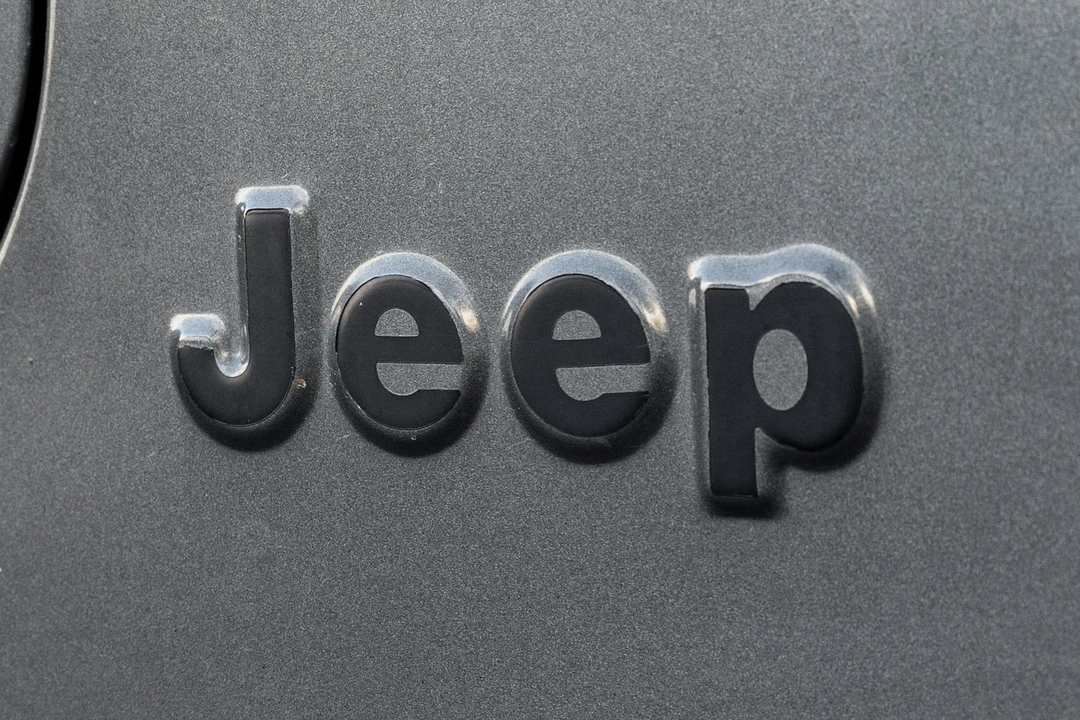 1990 Jeep YJ Wrangler - Image 30 of 31