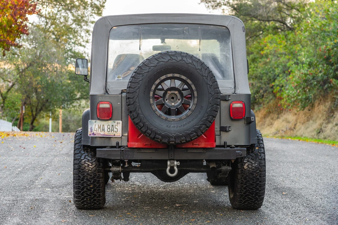 1990 Jeep YJ Wrangler - Image 11 of 31