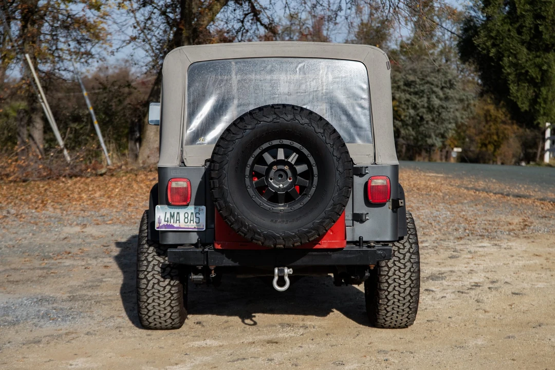 1990 Jeep YJ Wrangler - Image 10 of 31