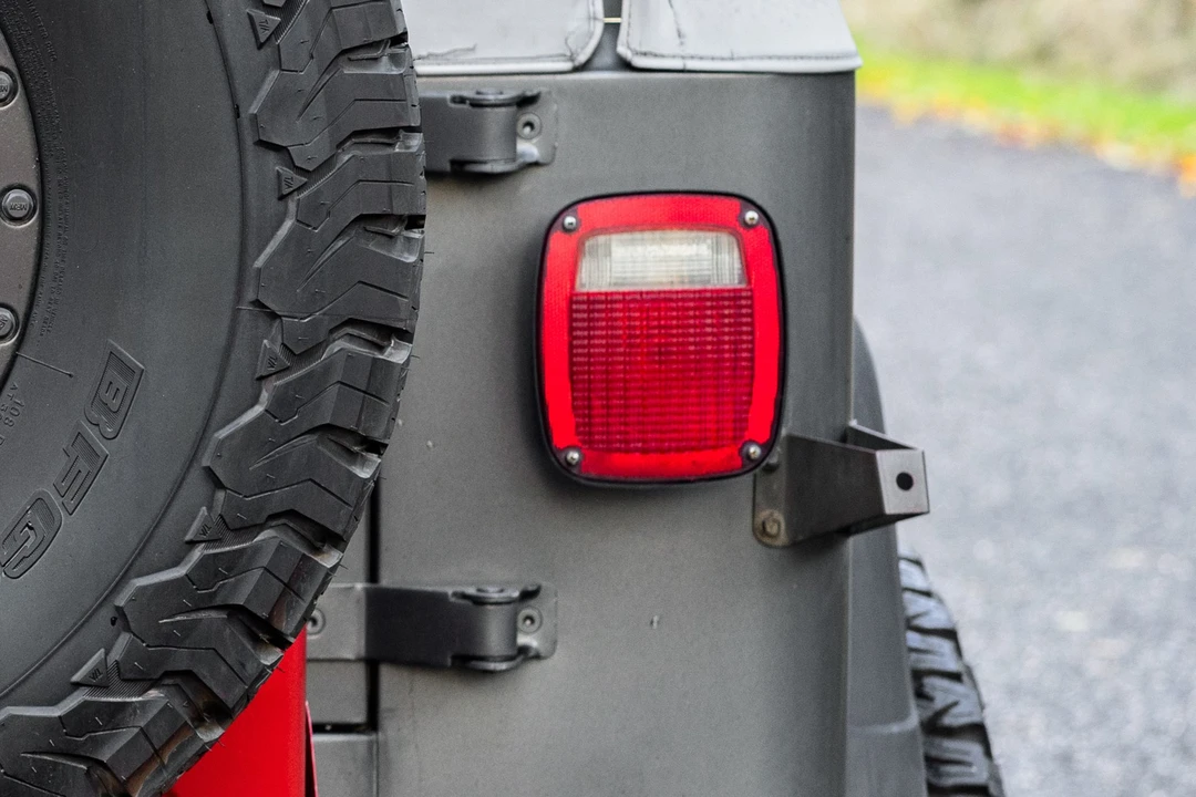 1990 Jeep YJ Wrangler - Image 24 of 31