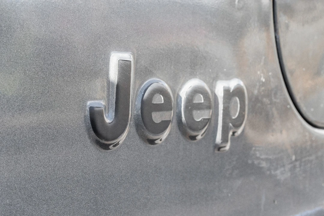 1990 Jeep YJ Wrangler - Image 29 of 31