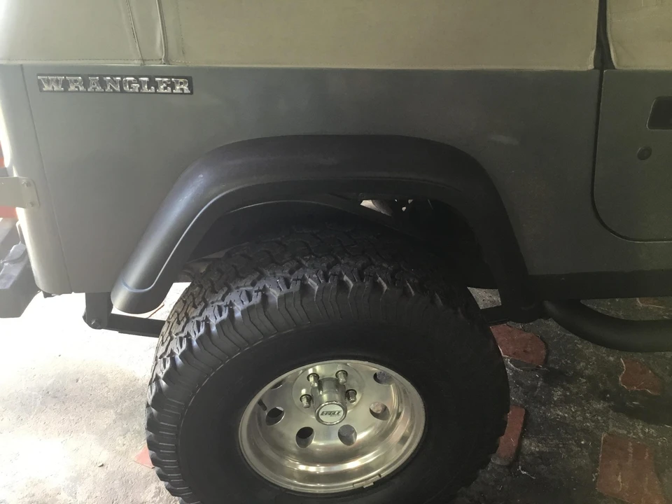 1990 Jeep YJ Wrangler - Image 16 of 31