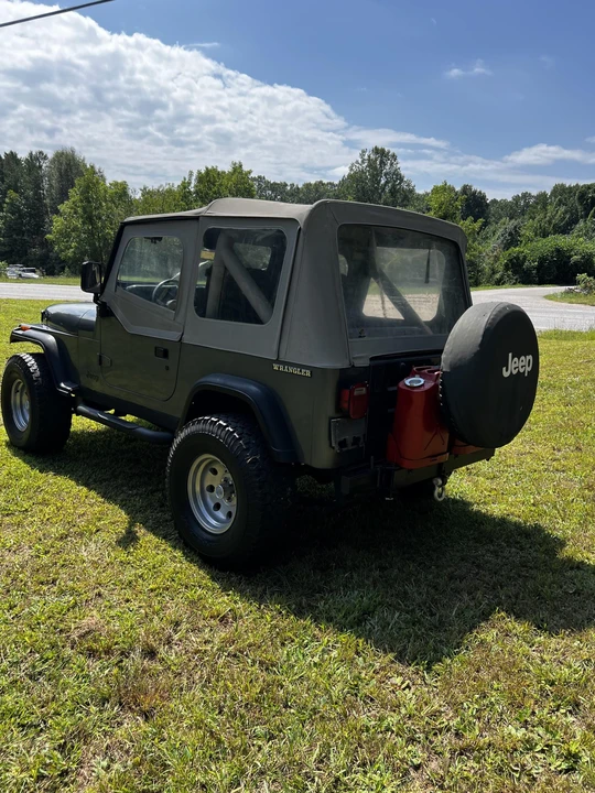 1990 Jeep YJ Wrangler - Image 5 of 31