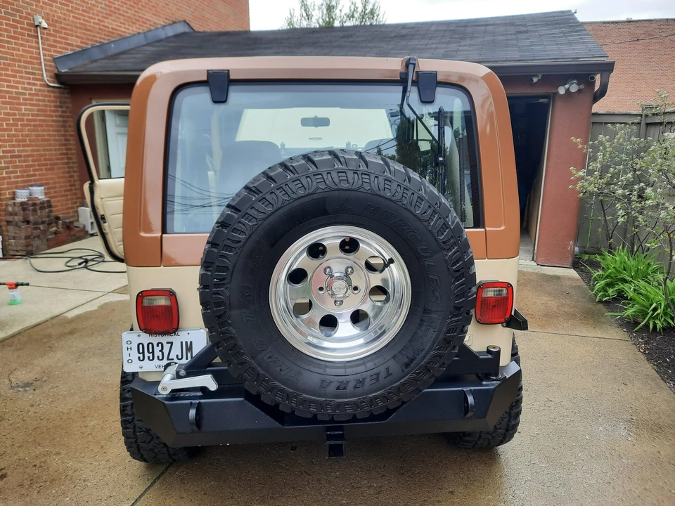 1990 Jeep YJ Wrangler - Image 5 of 31