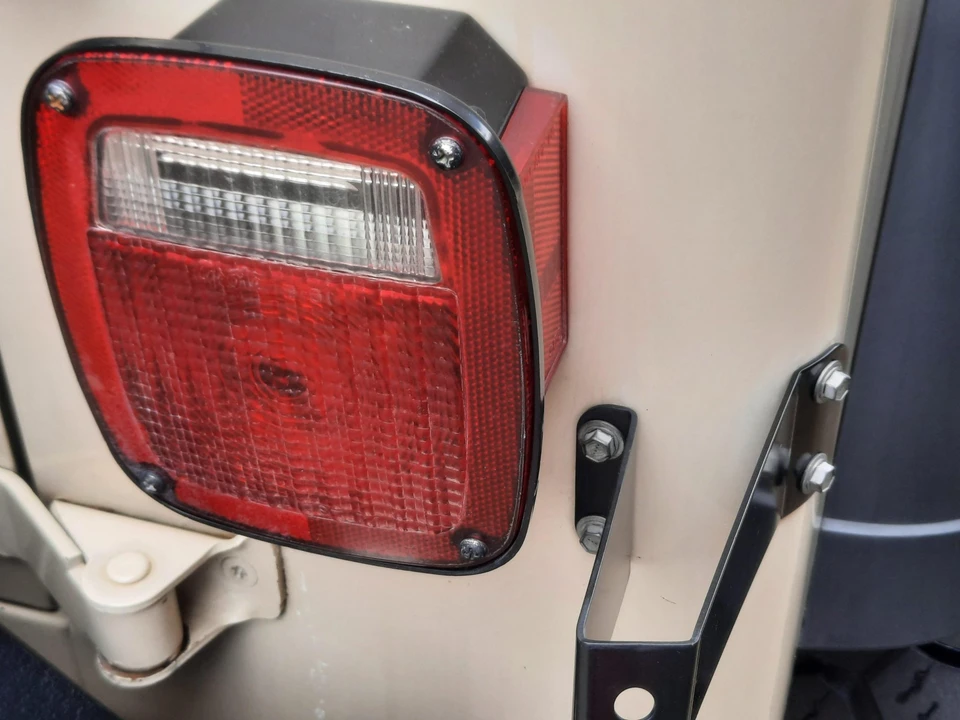 1990 Jeep YJ Wrangler - Image 12 of 31