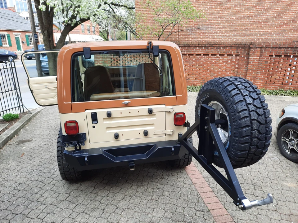 1990 Jeep YJ Wrangler - Image 13 of 31