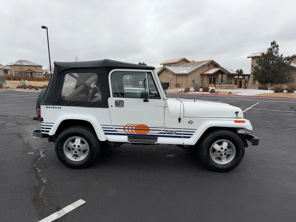 1990 Jeep YJ Wrangler - Image 4 of 21