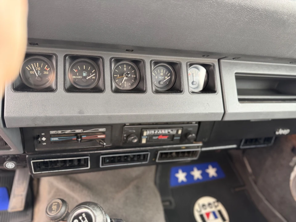 1990 Jeep YJ Wrangler - Image 18 of 21