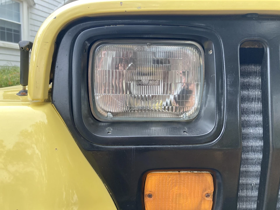 1990 Jeep YJ Wrangler - Image 15 of 31