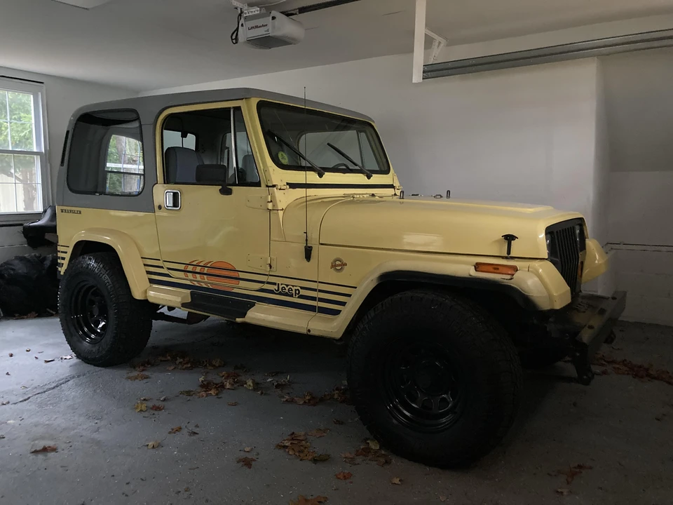 1990 Jeep YJ Wrangler - Image 12 of 31