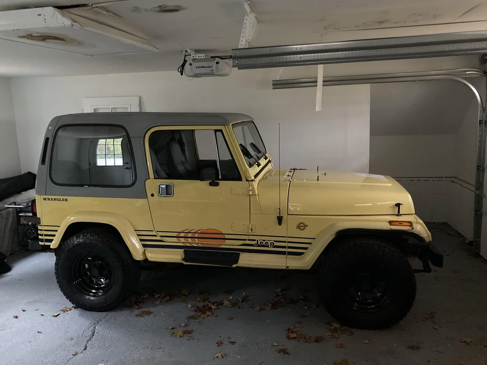 1990 Jeep YJ Wrangler - Image 11 of 31