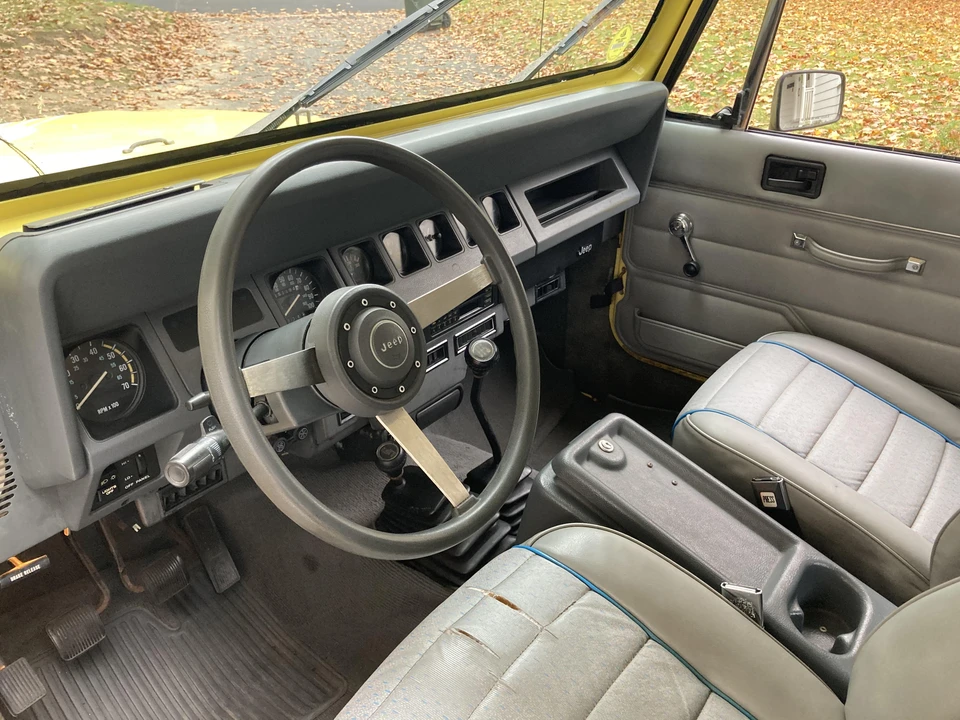 1990 Jeep YJ Wrangler - Image 29 of 31