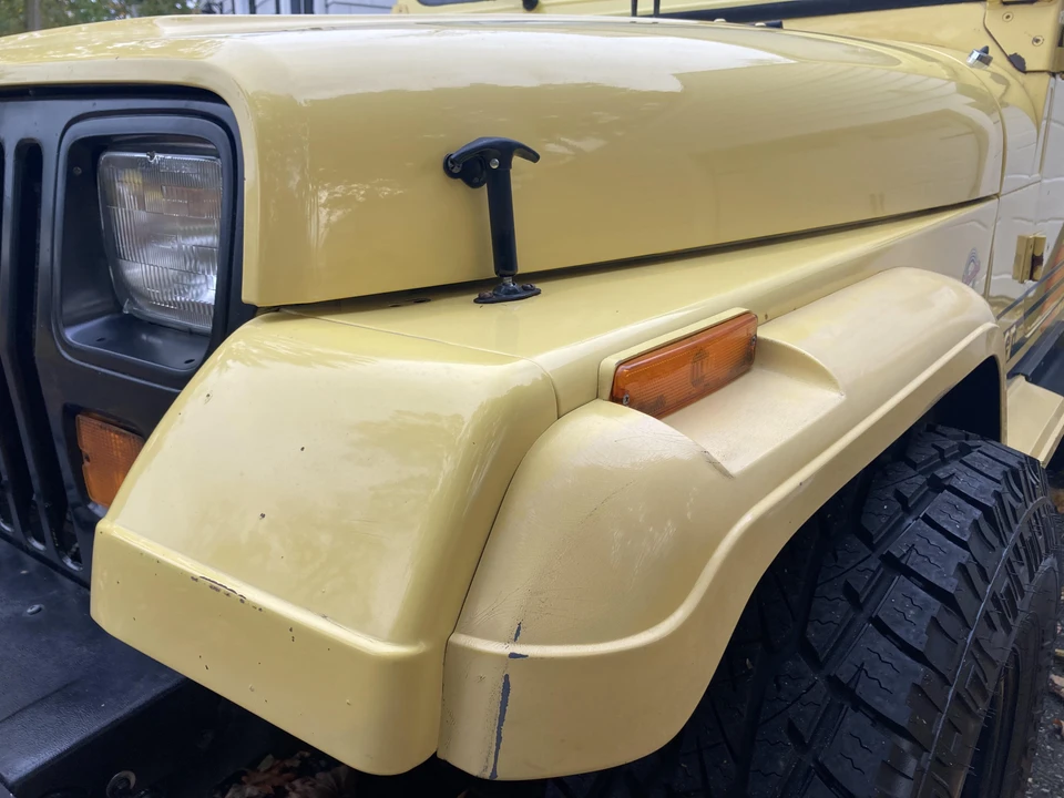 1990 Jeep YJ Wrangler - Image 18 of 31
