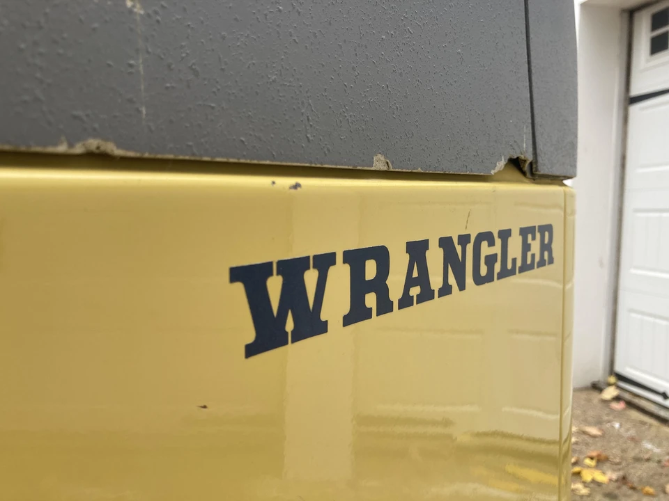 1990 Jeep YJ Wrangler - Image 24 of 31