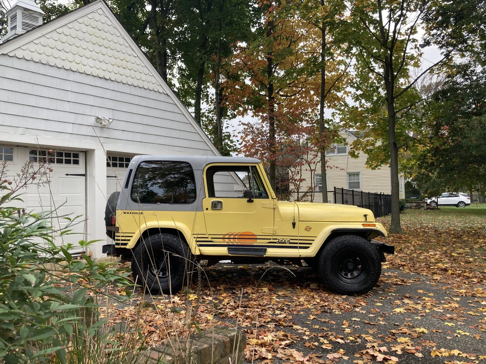 1990 Jeep YJ Wrangler - Image 10 of 31