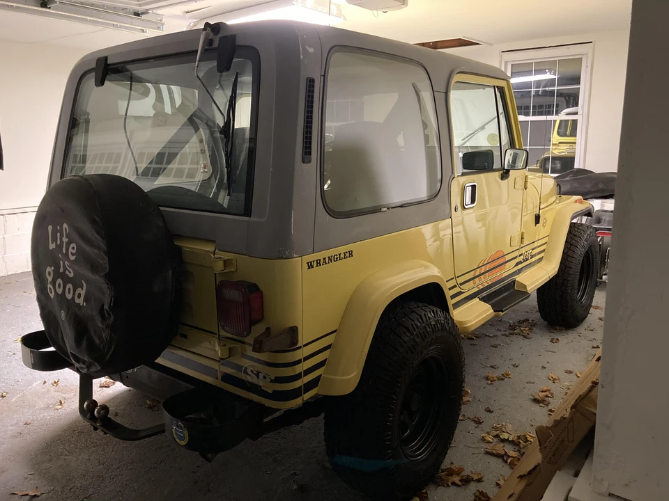 1990 Jeep YJ Wrangler - Image 14 of 31