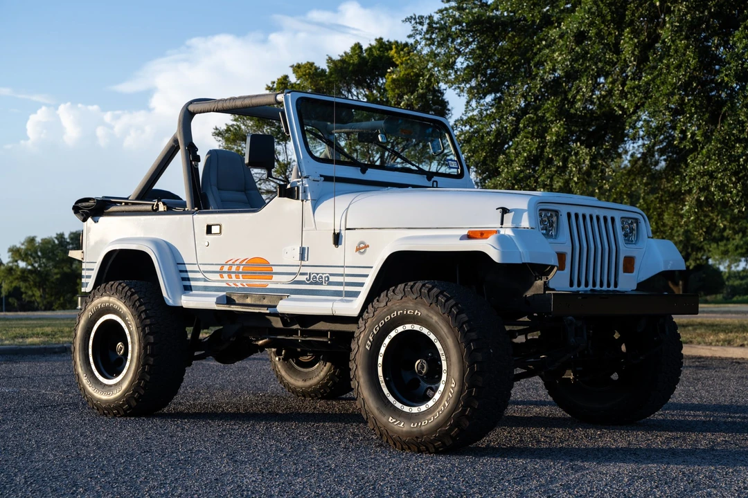 1990 Jeep YJ Wrangler - Image 12 of 31
