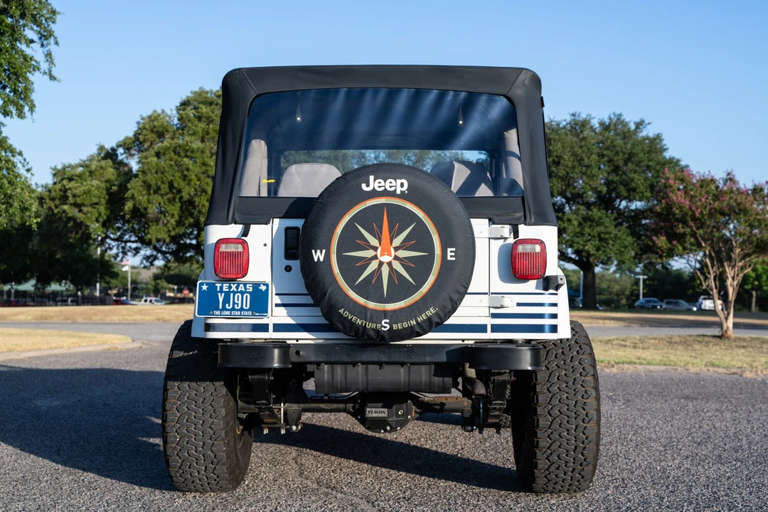 1990 Jeep YJ Wrangler - Image 18 of 31