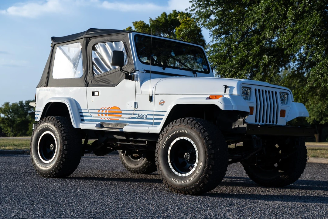 1990 Jeep YJ Wrangler - Image 21 of 31