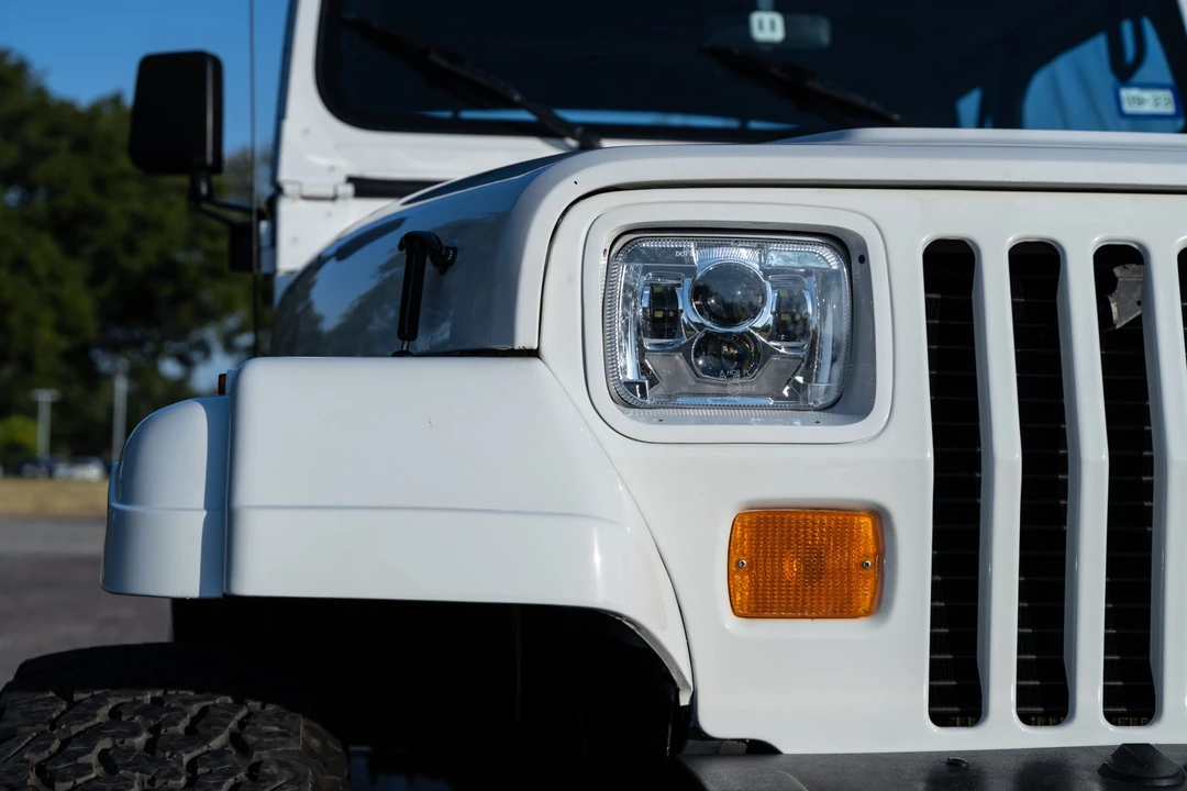 1990 Jeep YJ Wrangler - Image 28 of 31