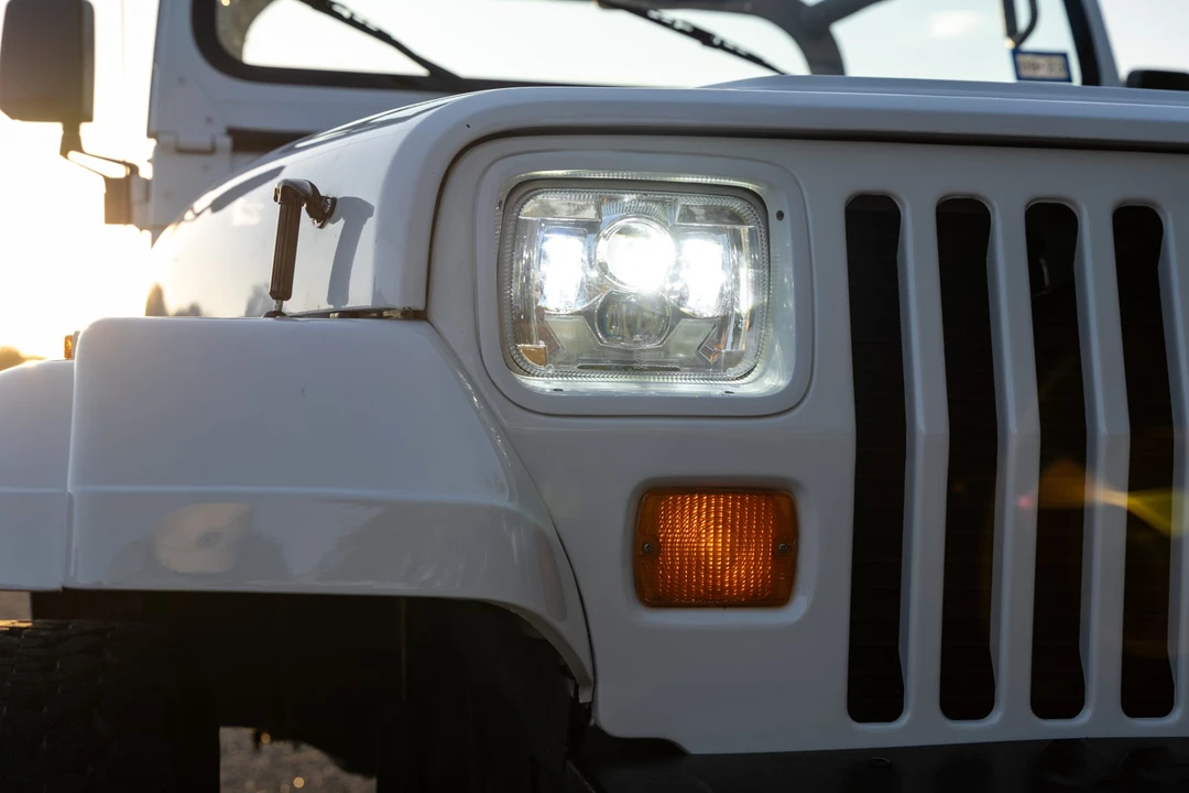 1990 Jeep YJ Wrangler - Image 27 of 31