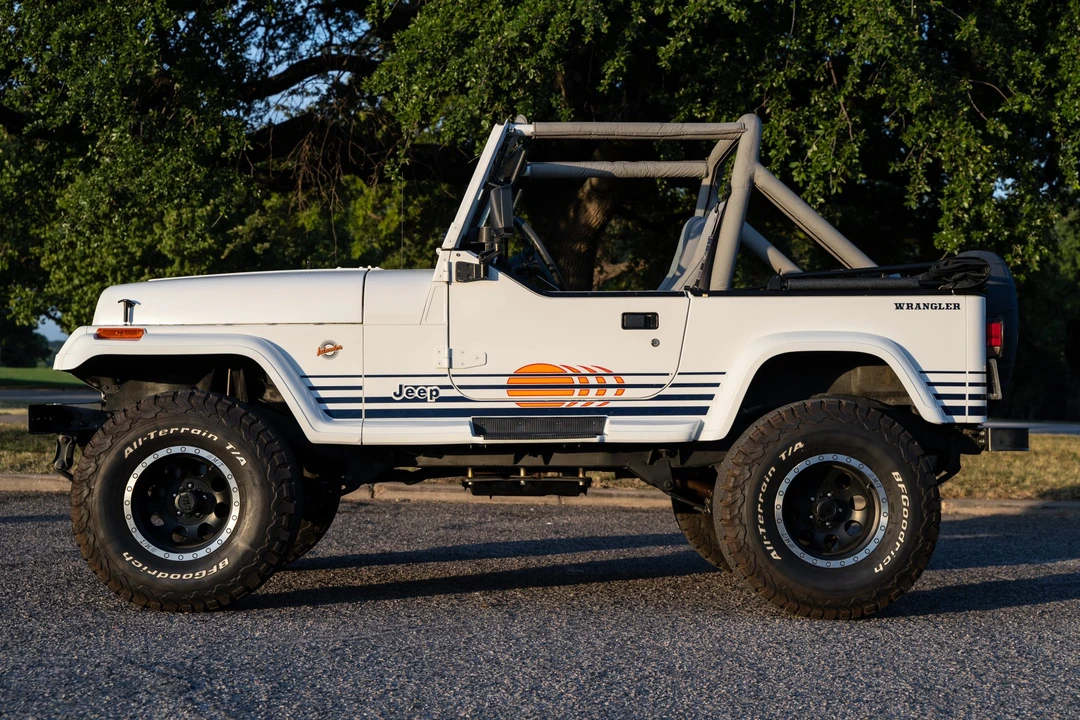 1990 Jeep YJ Wrangler - Image 6 of 31