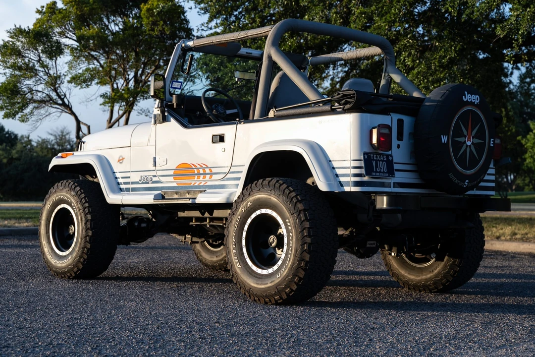 1990 Jeep YJ Wrangler - Image 7 of 31