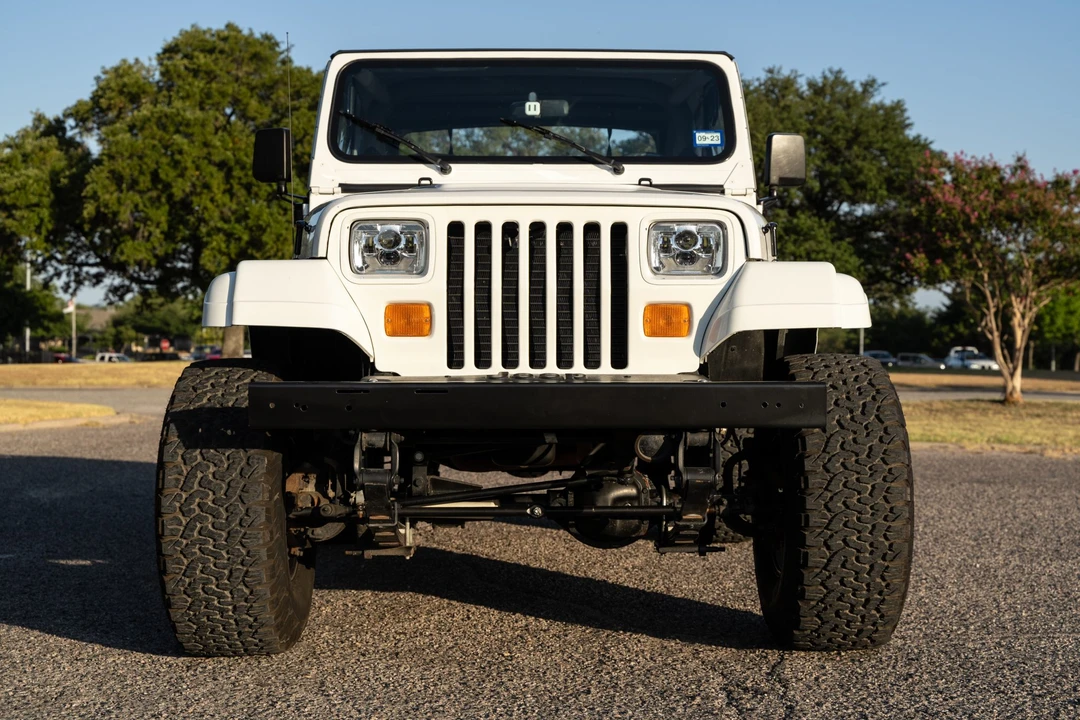 1990 Jeep YJ Wrangler - Image 14 of 31
