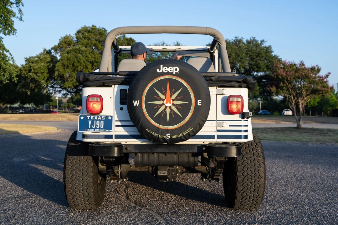 1990 Jeep YJ Wrangler - Image 9 of 31