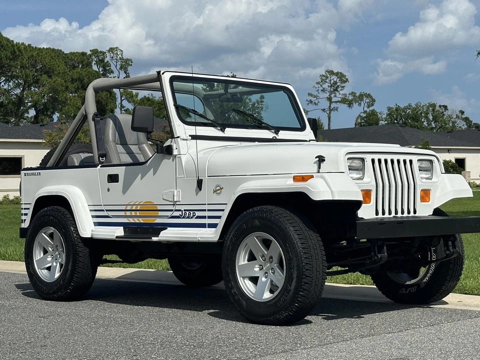 1990 Jeep YJ Wrangler - Image 17 of 31